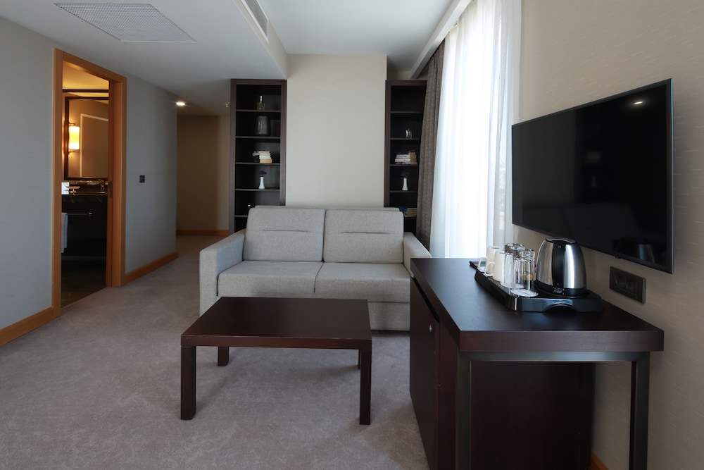 Port Bosphorus Hotel 18