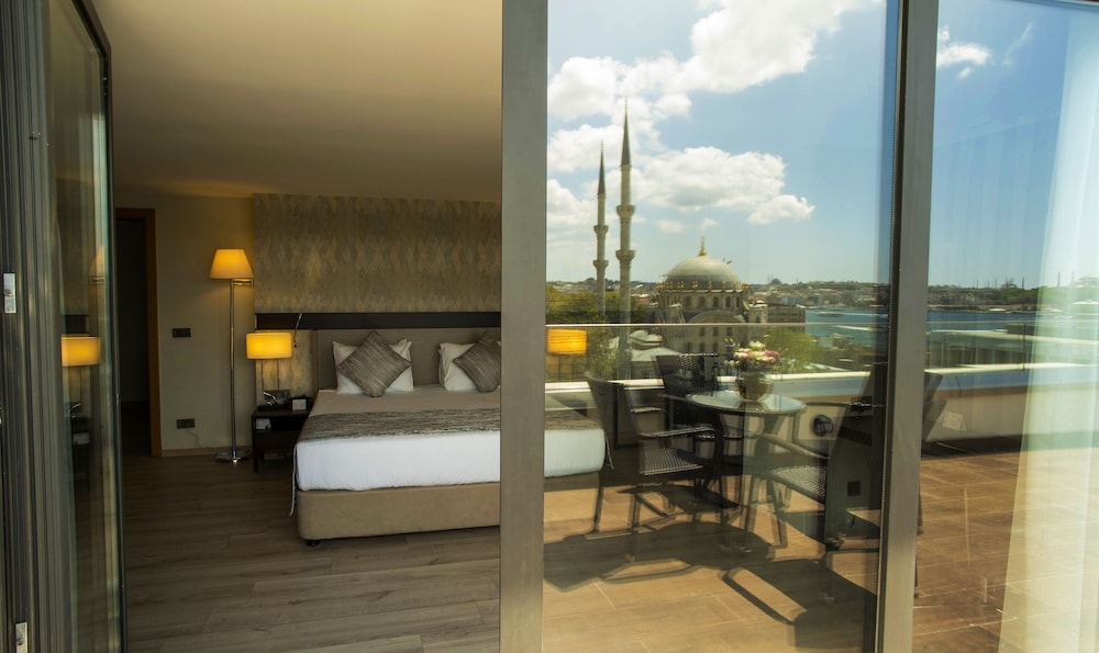 Port Bosphorus Hotel 15