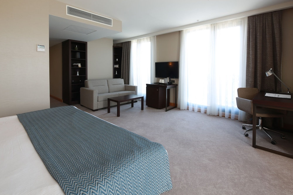 Port Bosphorus Hotel 9