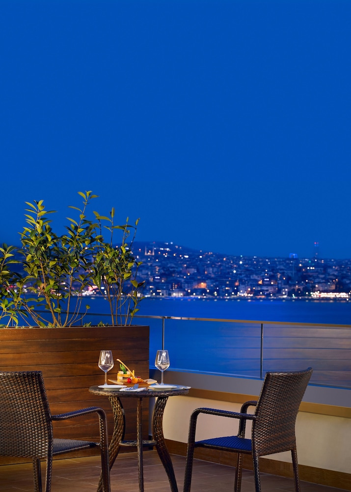 Port Bosphorus Hotel 23