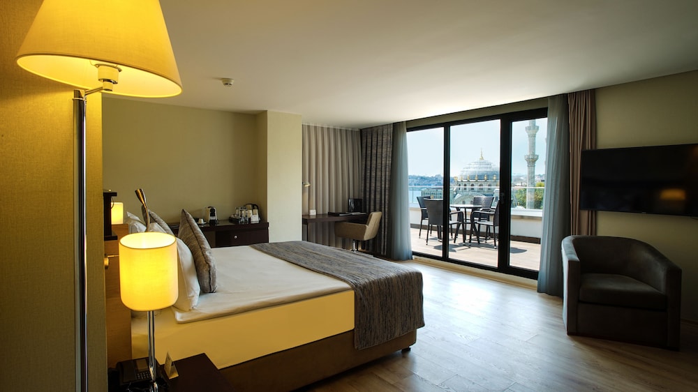 Port Bosphorus Hotel 17