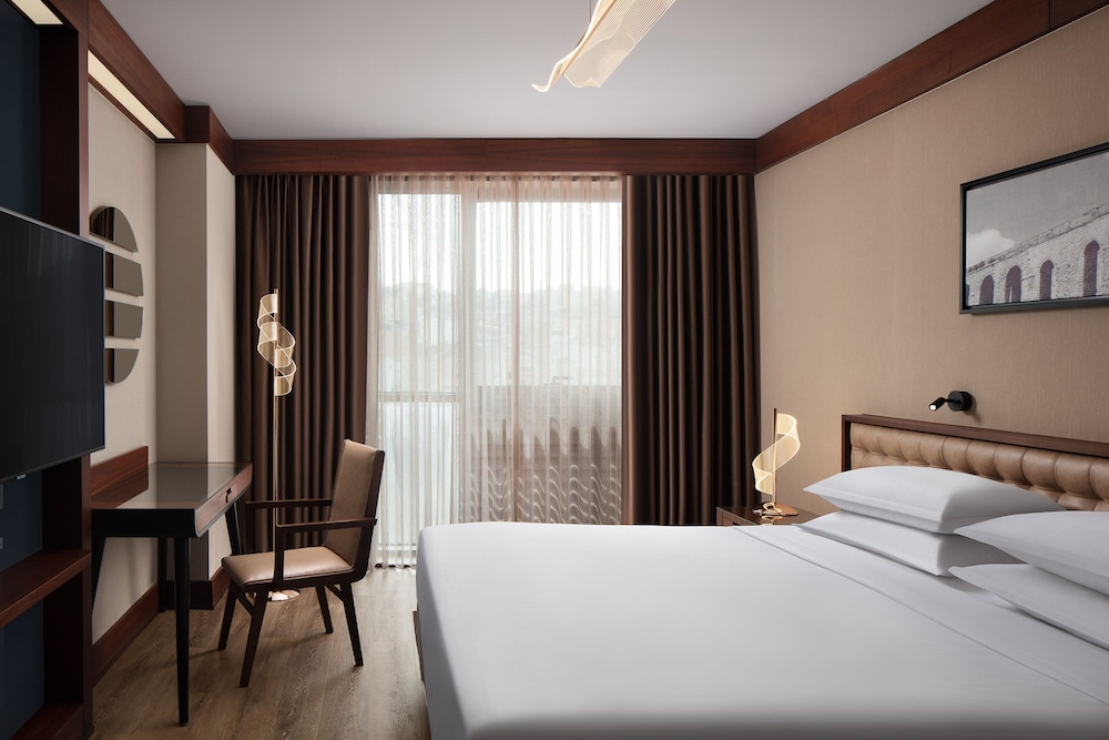 Sheraton Istanbul City Center 13
