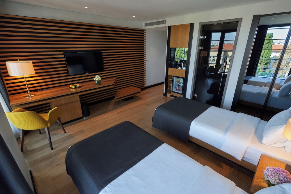 Metropolitan Hotels Bosphorus 24