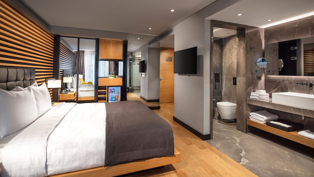 Metropolitan Hotels Bosphorus 5