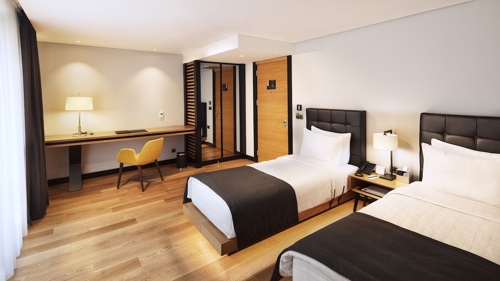 Metropolitan Hotels Bosphorus 17