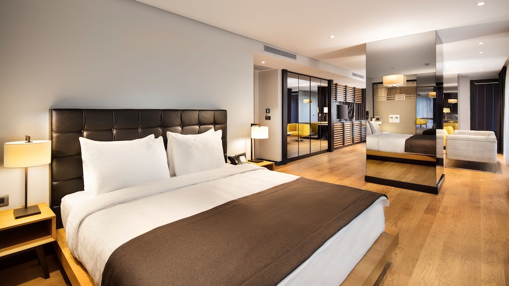 Metropolitan Hotels Bosphorus 9