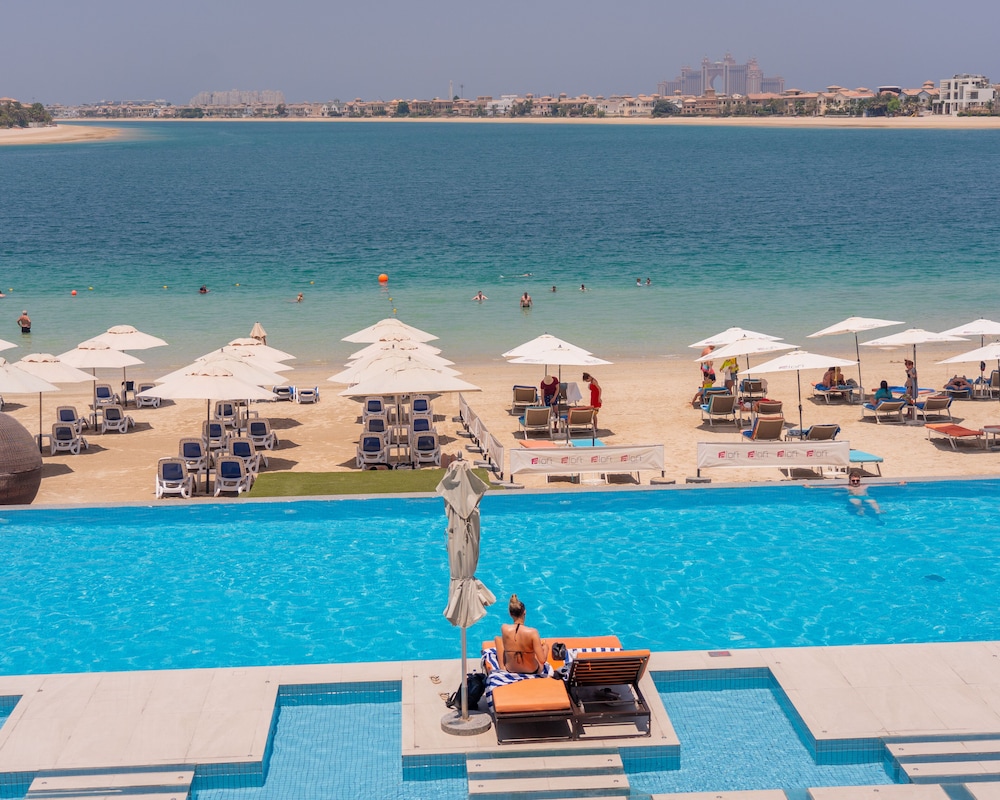Royal Central Hotel - The Palm 1