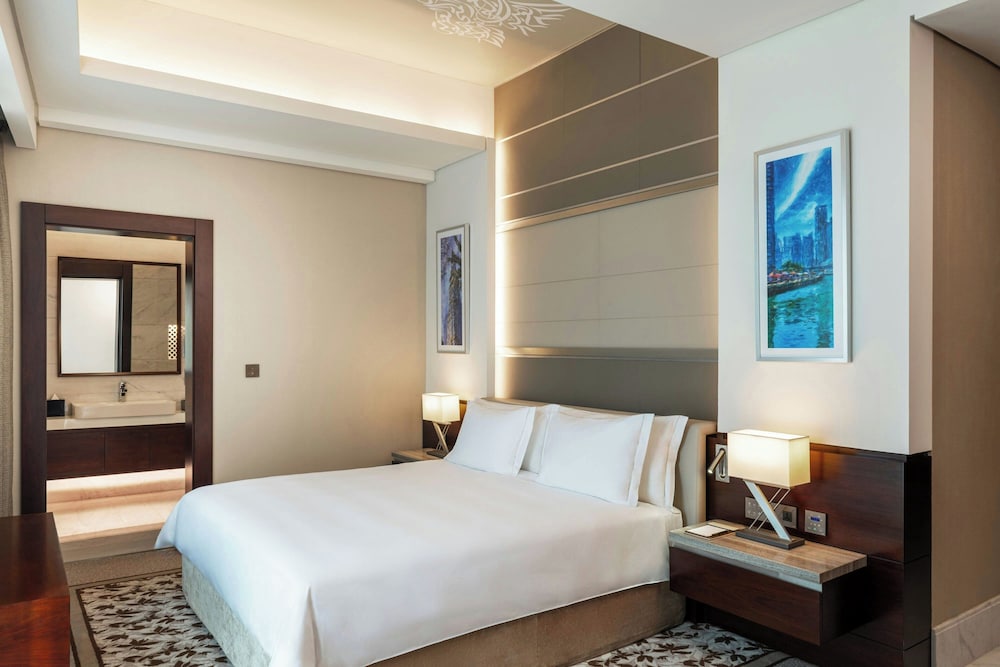 Renaissance Business Bay Hotel, Dubai 12