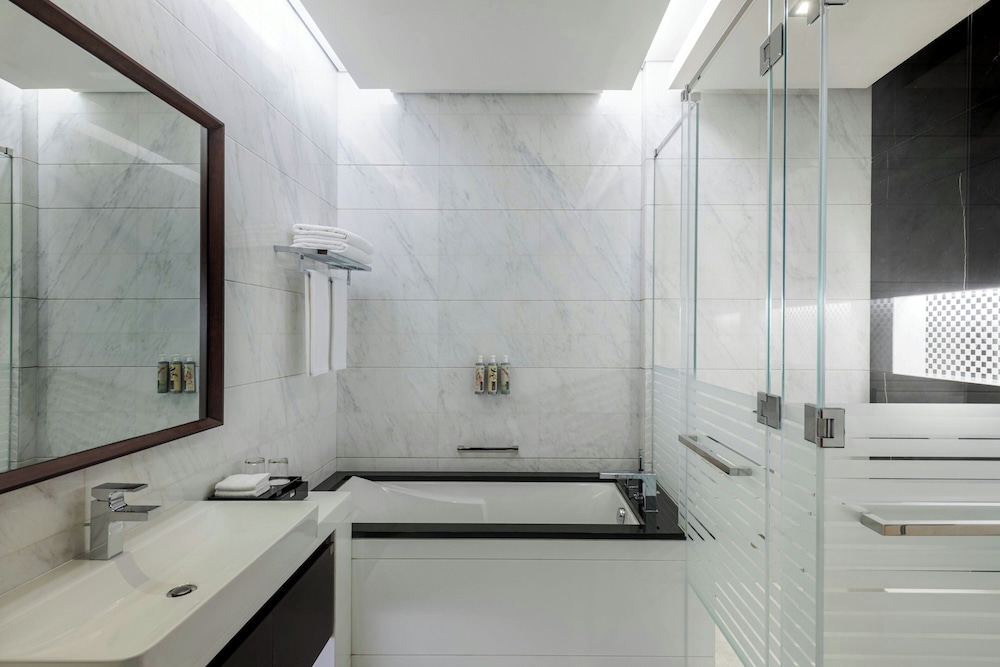 Renaissance Business Bay Hotel, Dubai 24
