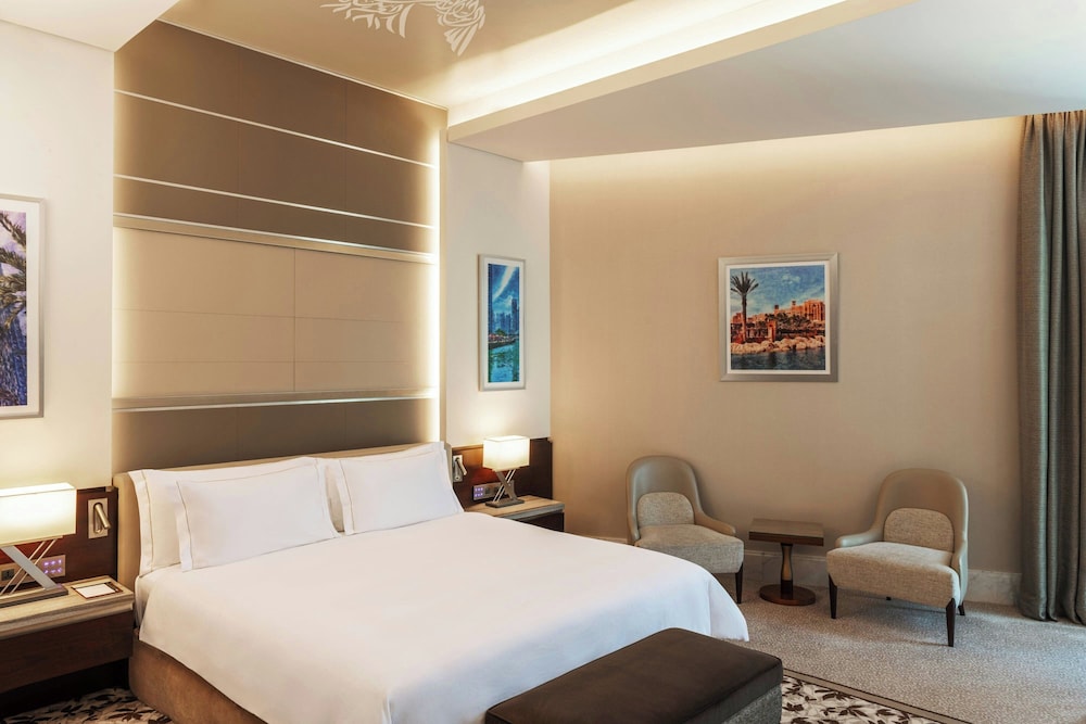 Renaissance Business Bay Hotel, Dubai 10