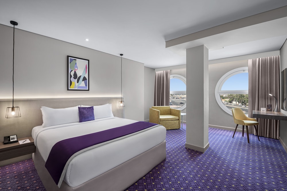 LEVA Hotel Mazaya Centre 13