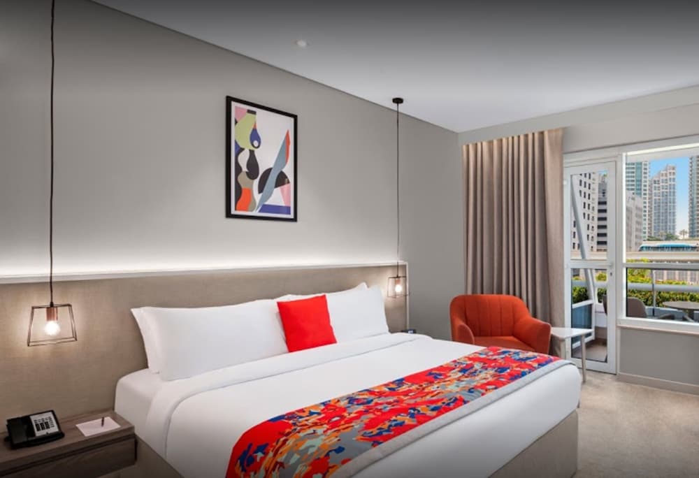 LEVA Hotel Mazaya Centre 4