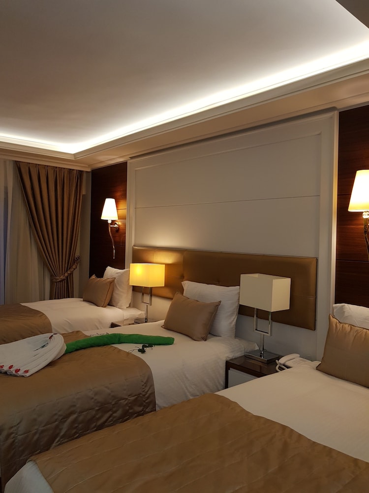 Grand Marcello Hotel 23