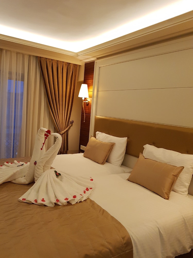 Grand Marcello Hotel 13