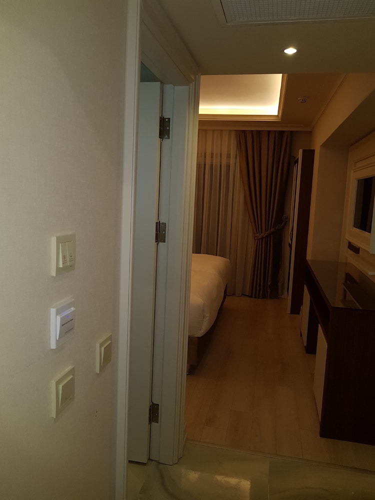 Grand Marcello Hotel 16
