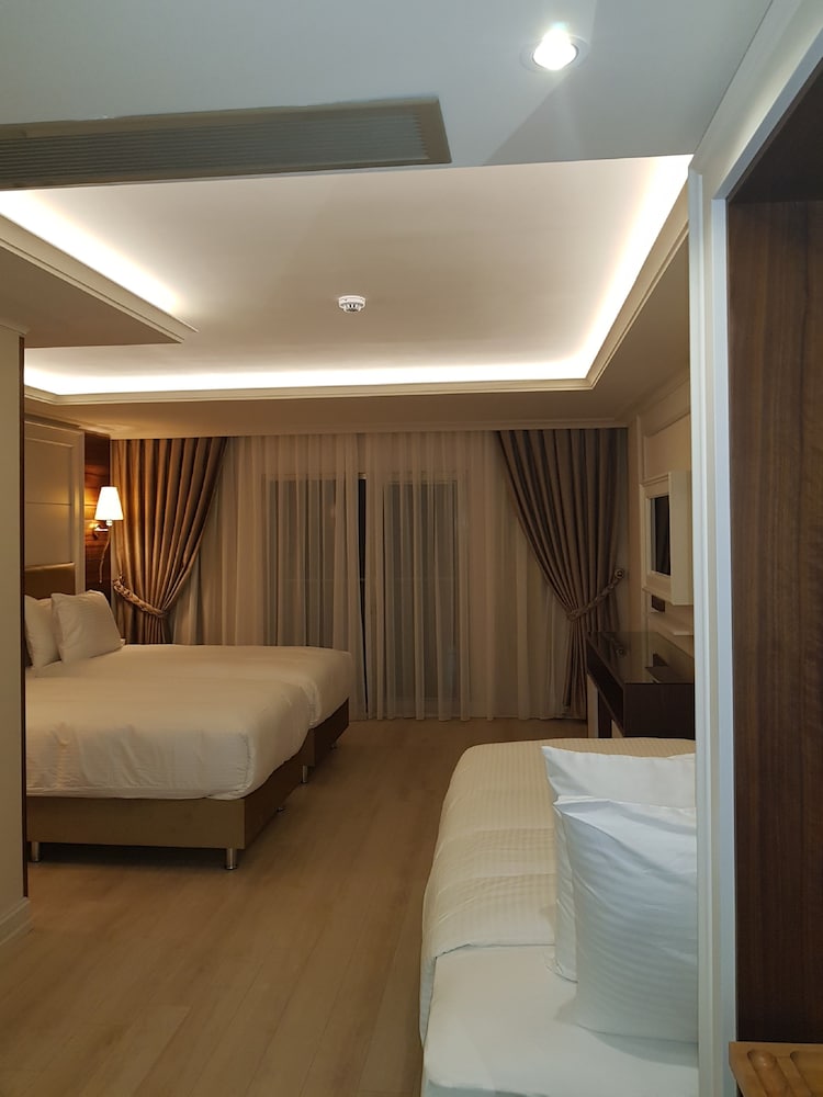 Grand Marcello Hotel 20
