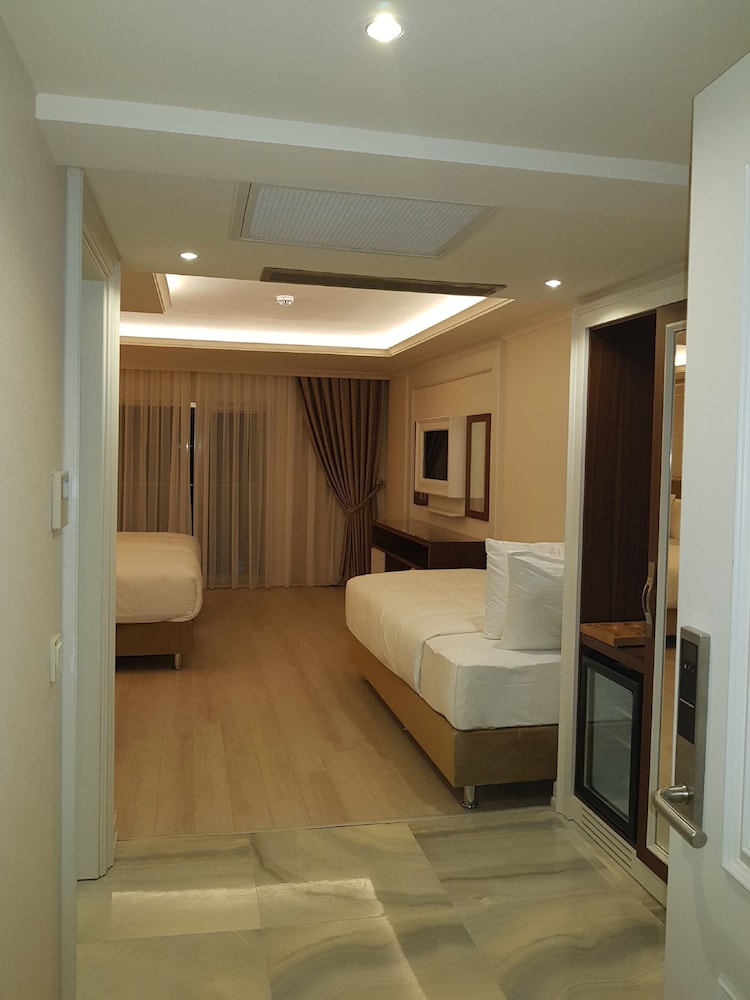 Grand Marcello Hotel 22
