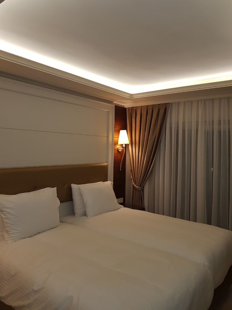 Grand Marcello Hotel 15