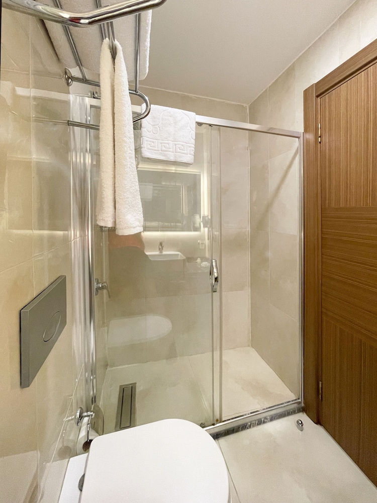 Atro Hotel 20