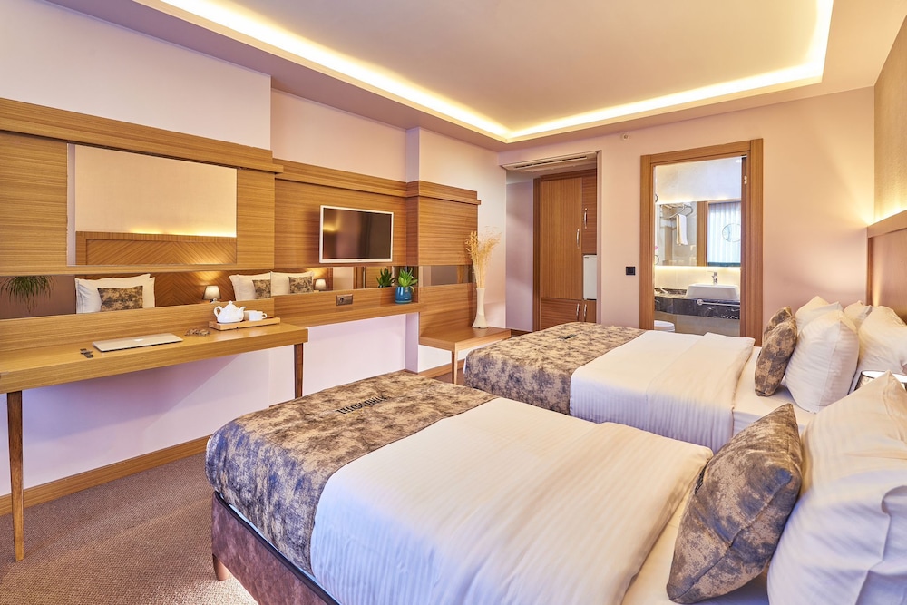 Atro Hotel 15
