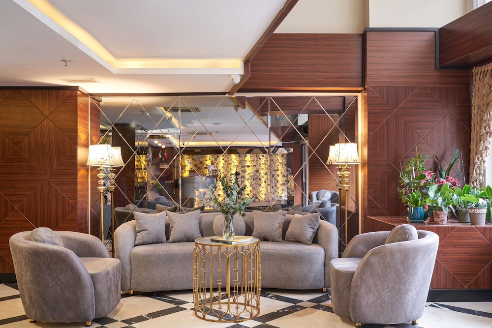 Atro Hotel 5