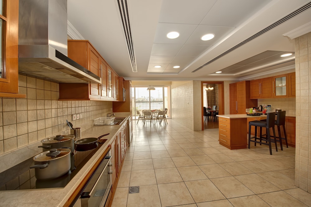 J5 Villas Holiday Homes Barsha Gardens 8