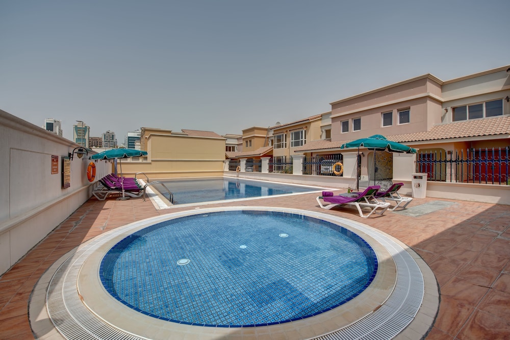 J5 Villas Holiday Homes Barsha Gardens 16