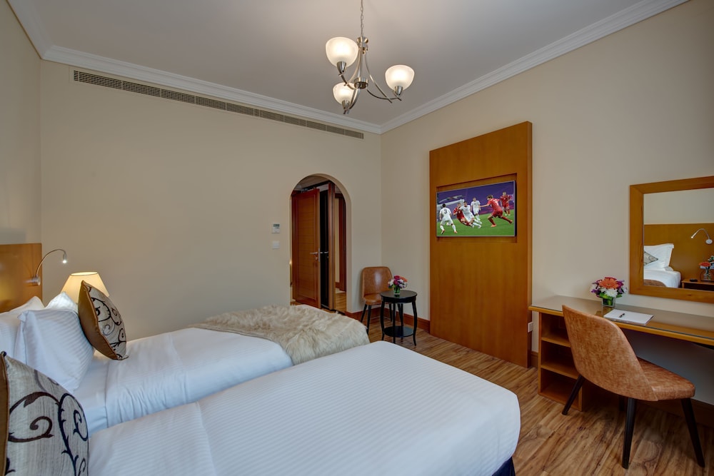 J5 Villas Holiday Homes Barsha Gardens 5