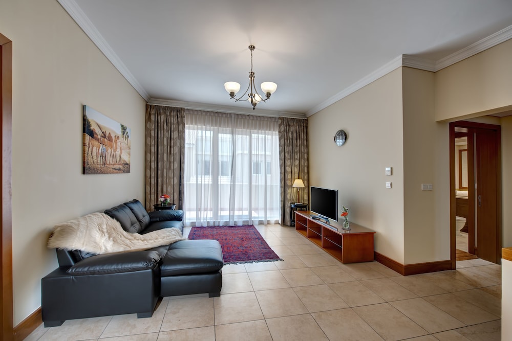 J5 Villas Holiday Homes Barsha Gardens 9