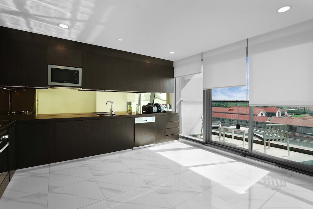 Millennium Atria Business Bay 23