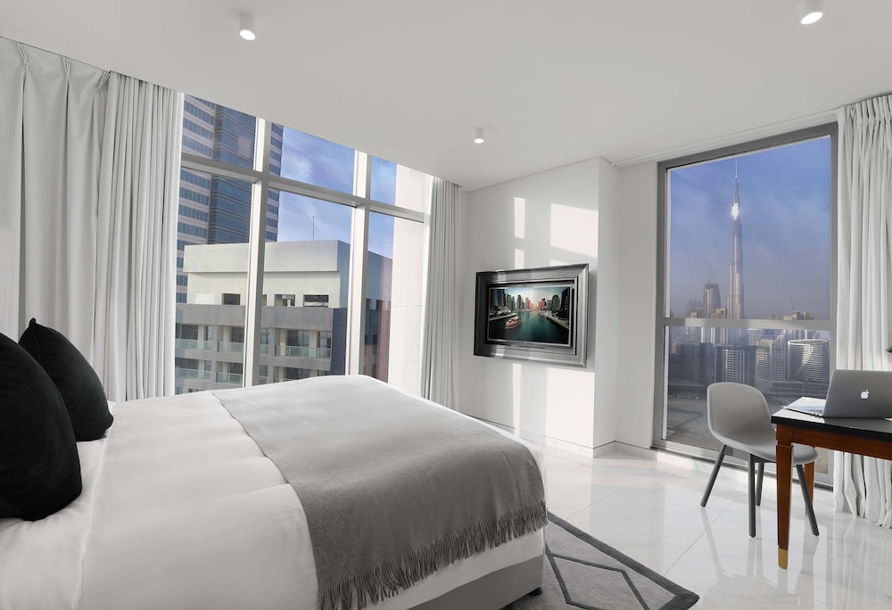 Millennium Atria Business Bay 7