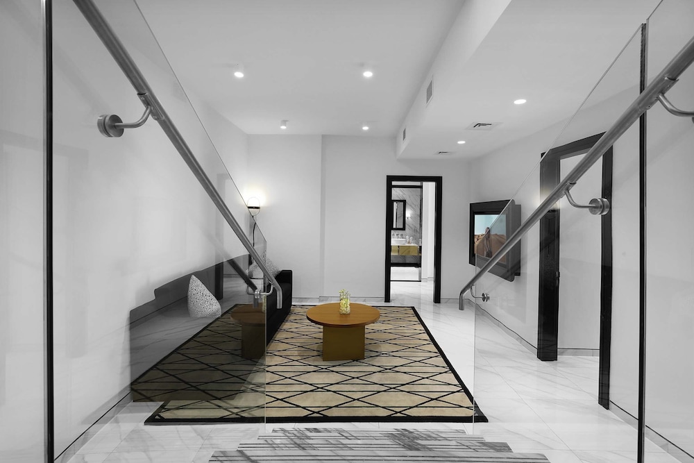 Millennium Atria Business Bay 17