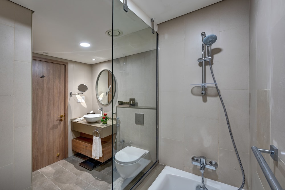 The S Hotel 18