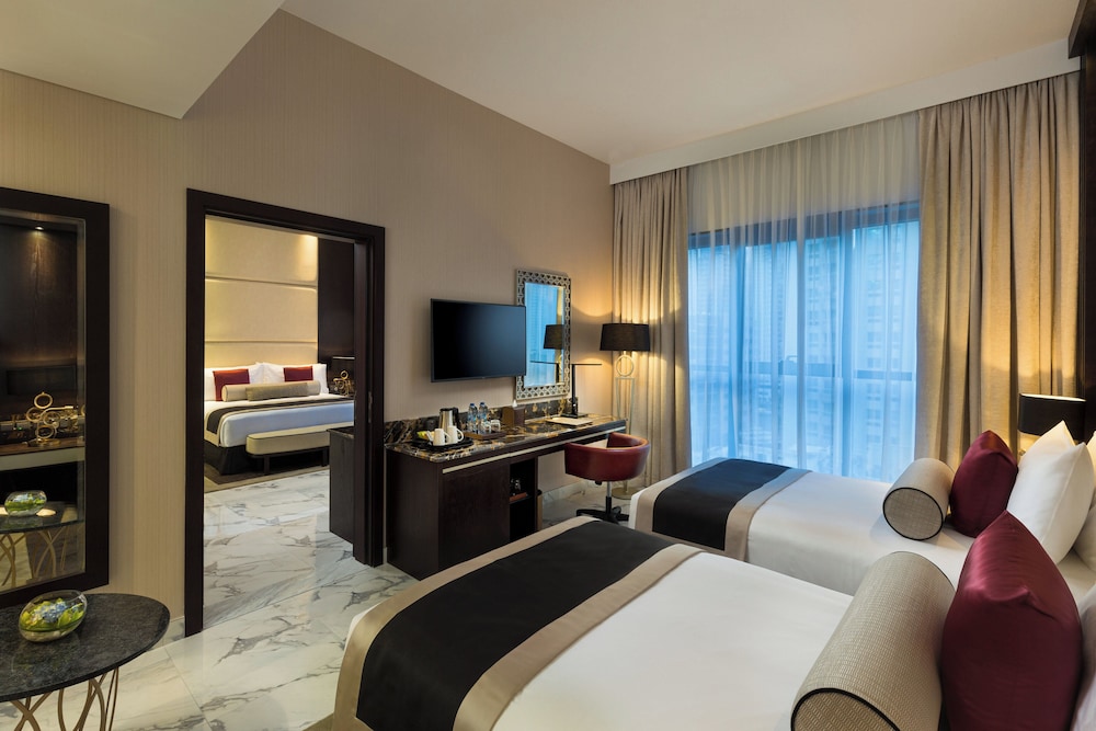 Millennium Place Marina 17