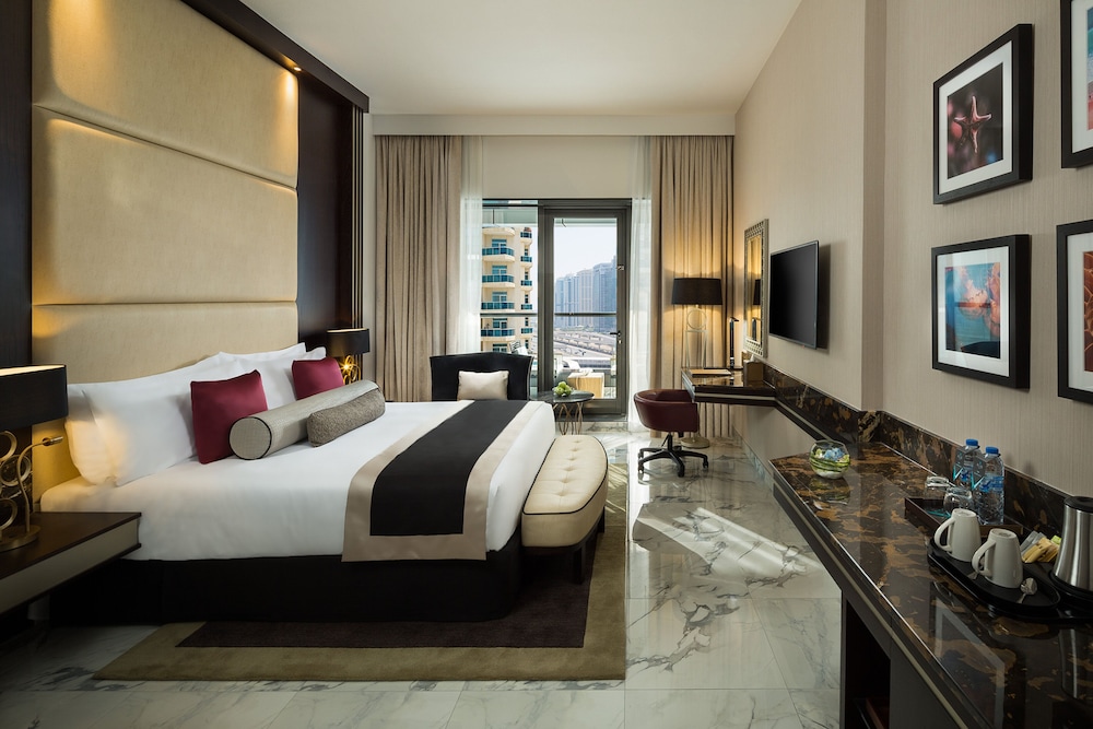 Millennium Place Marina 12