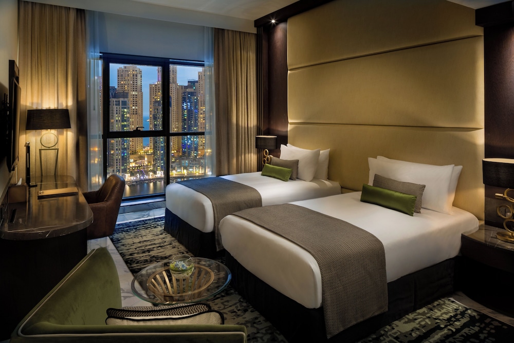 Millennium Place Marina 18