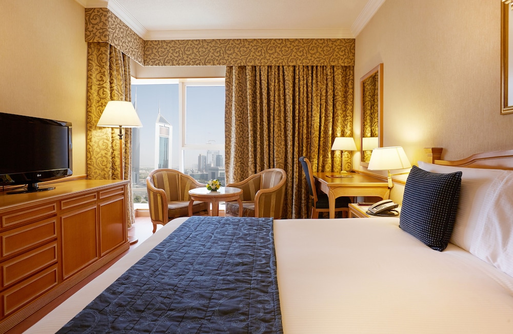 Millennium Plaza Downtown Suites 8