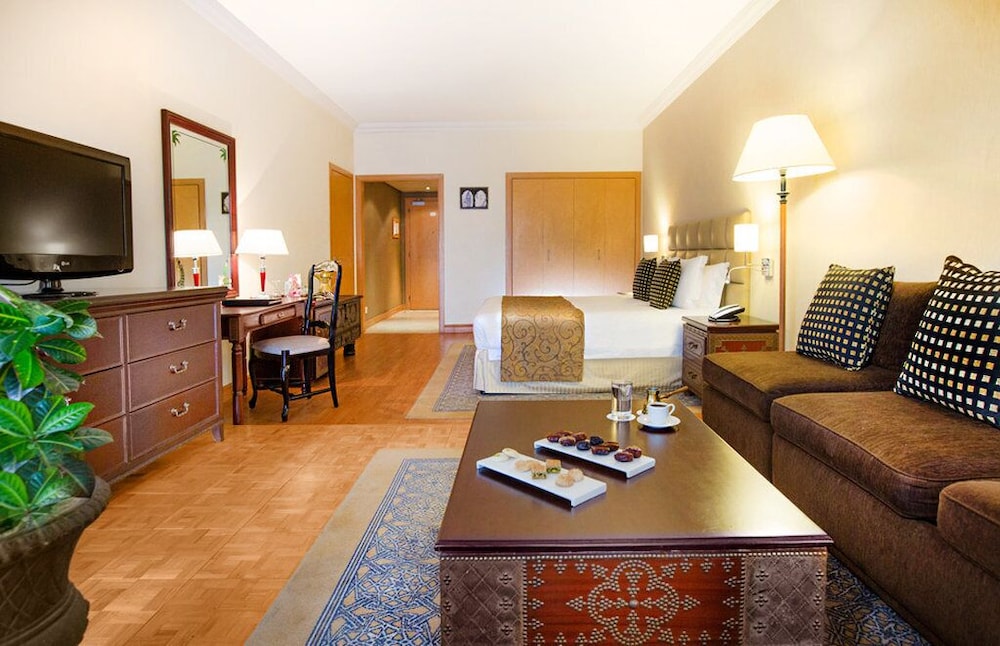 Millennium Plaza Downtown Suites 18