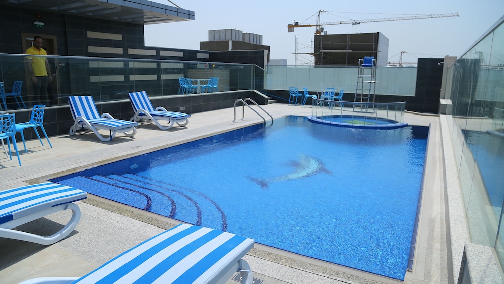 Tulip Al Barsha Hotel Apartments 14