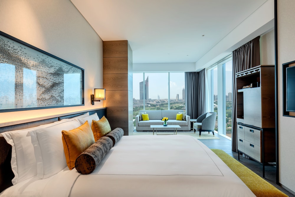 Taj Jumeirah Lakes Towers 17