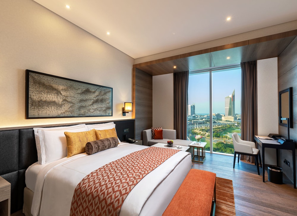 Taj Jumeirah Lakes Towers 19