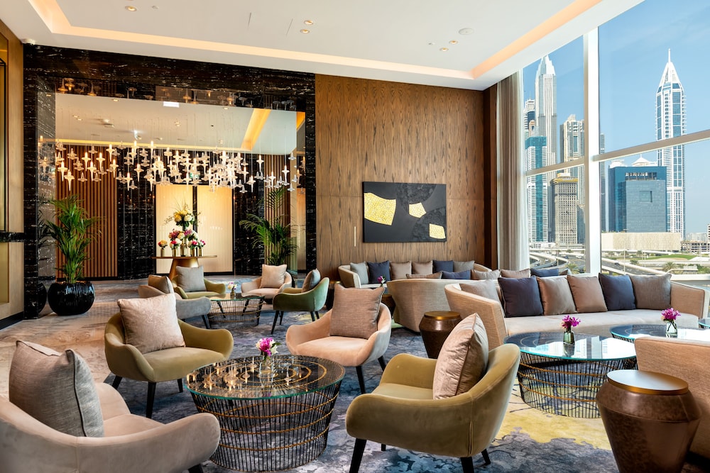 Taj Jumeirah Lakes Towers 3