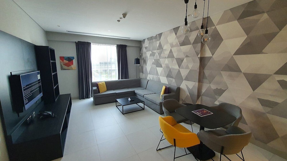 Studio M Arabian Plaza 17