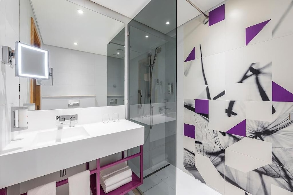 Studio M Arabian Plaza 14