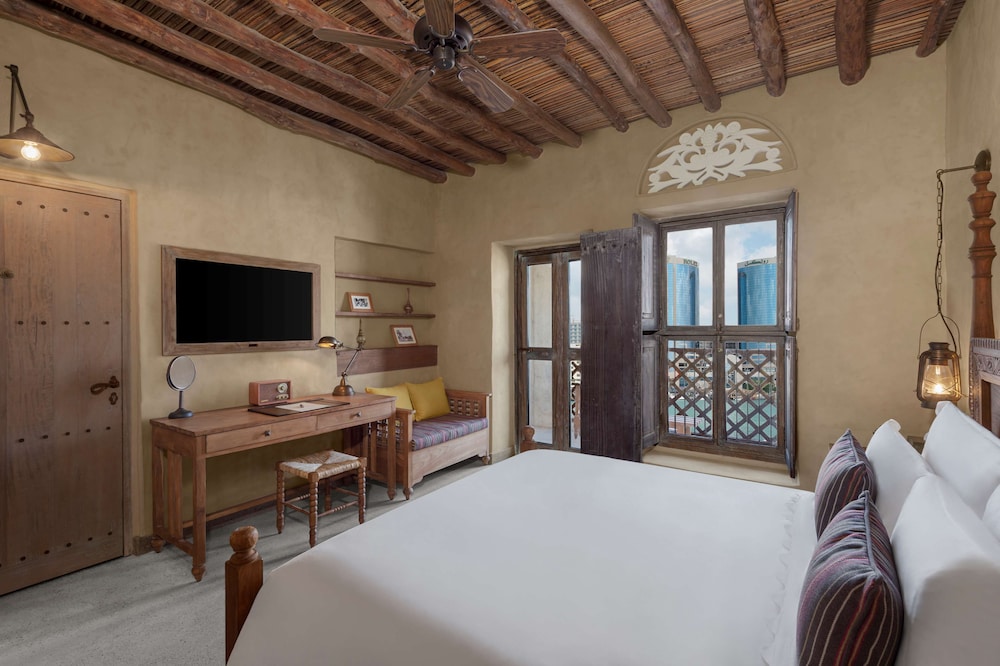 Al Seef Heritage Hotel Dubai Curio Collection by Hilton 19