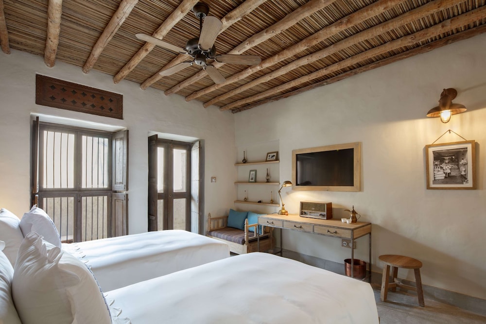 Al Seef Heritage Hotel Dubai Curio Collection by Hilton 21