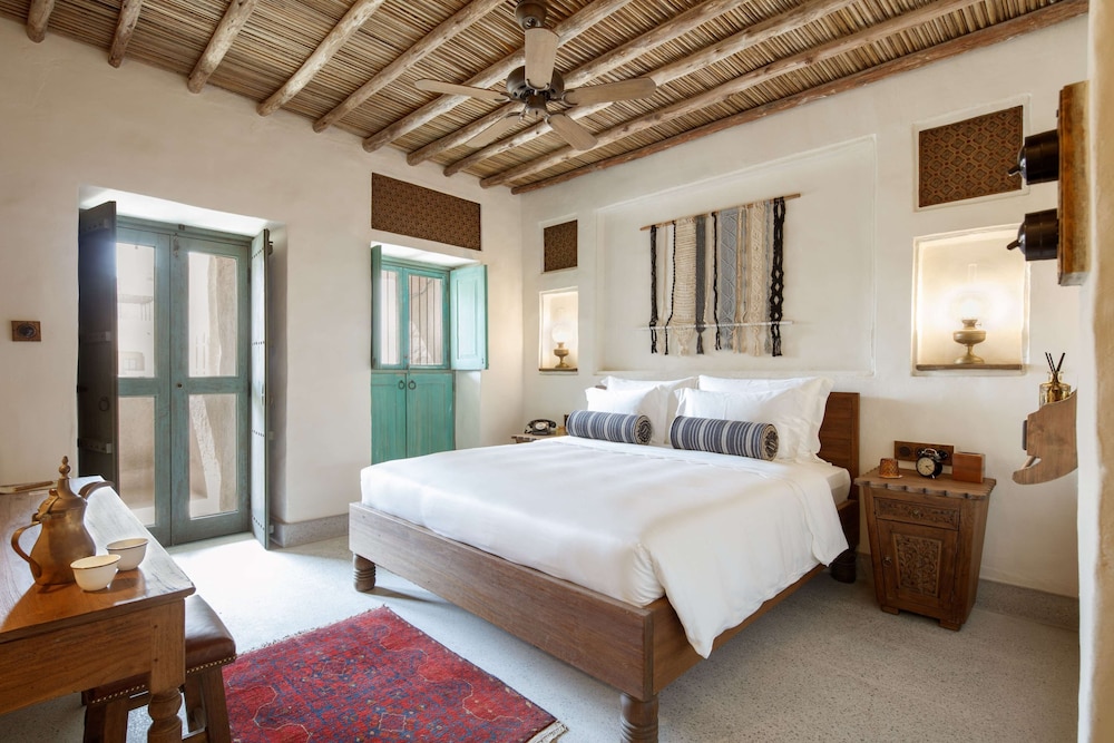 Al Seef Heritage Hotel Dubai Curio Collection by Hilton 18