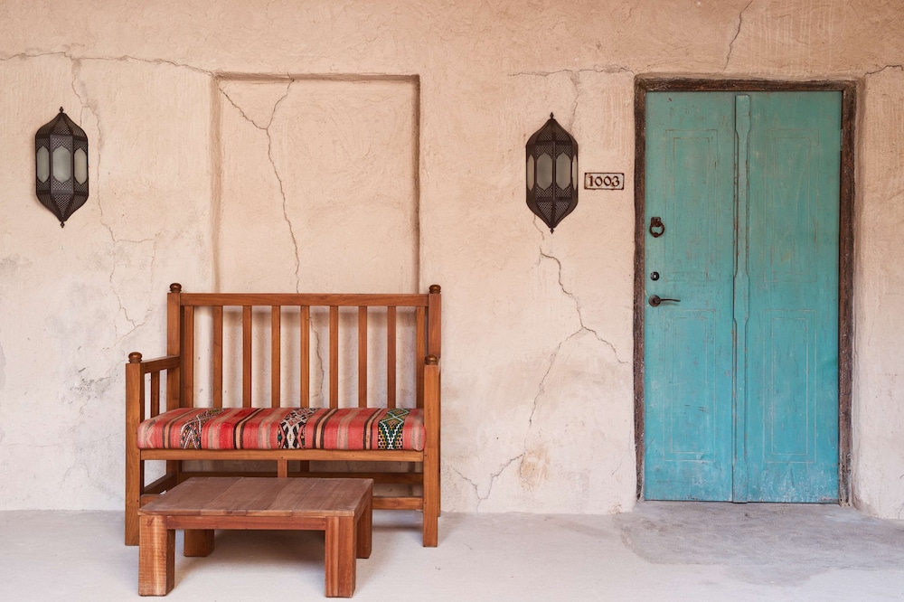 Al Seef Heritage Hotel Dubai Curio Collection by Hilton 11
