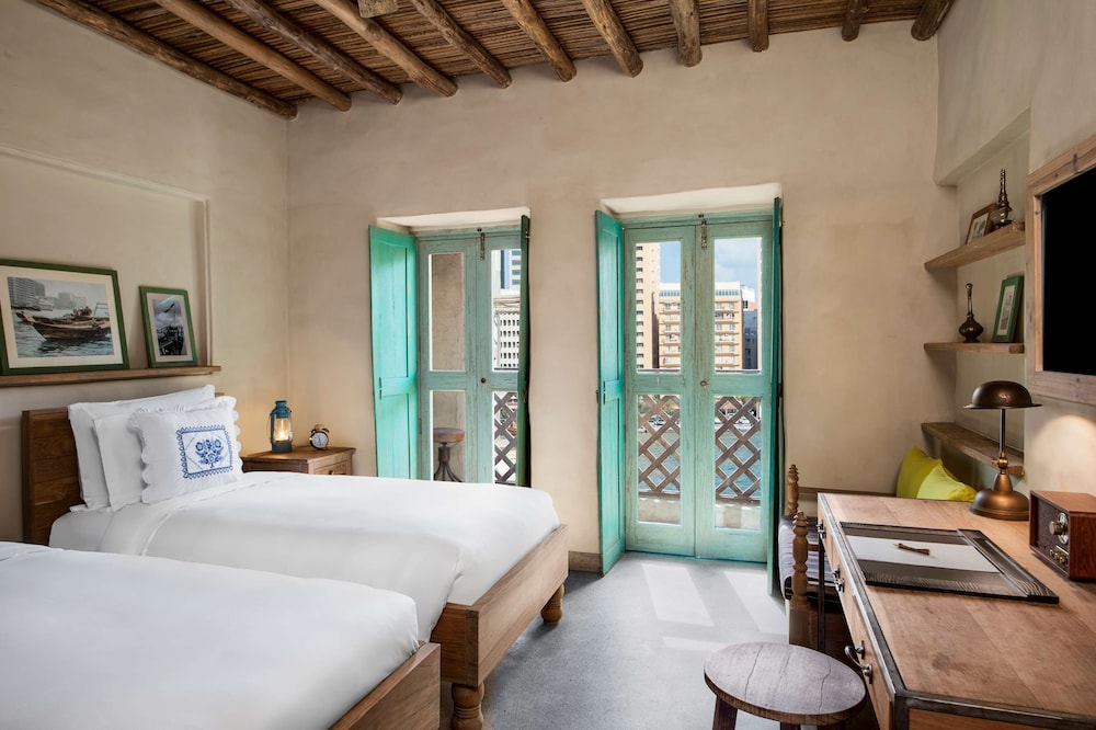 Al Seef Heritage Hotel Dubai Curio Collection by Hilton 14