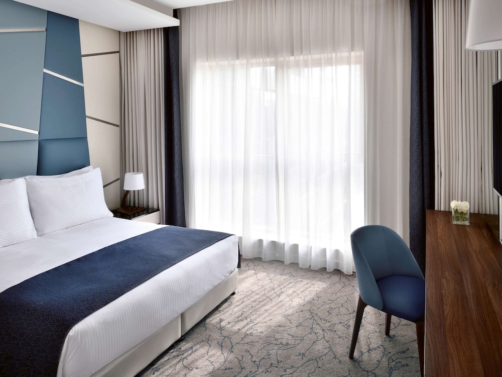Mövenpick Hotel Apartments Downtown Dubai 15